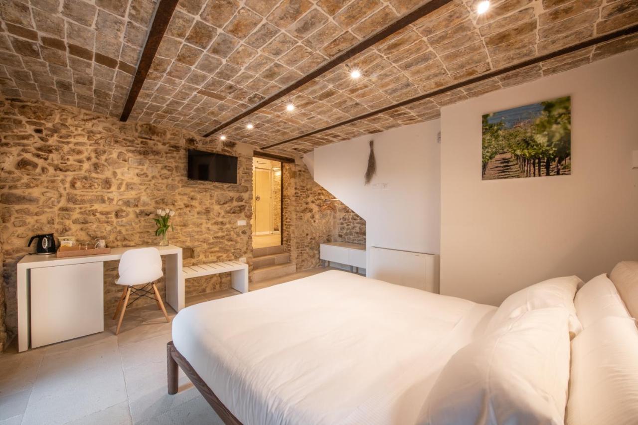 Borgo Baccile By Vini Fantini Hotel Crecchio Exterior photo