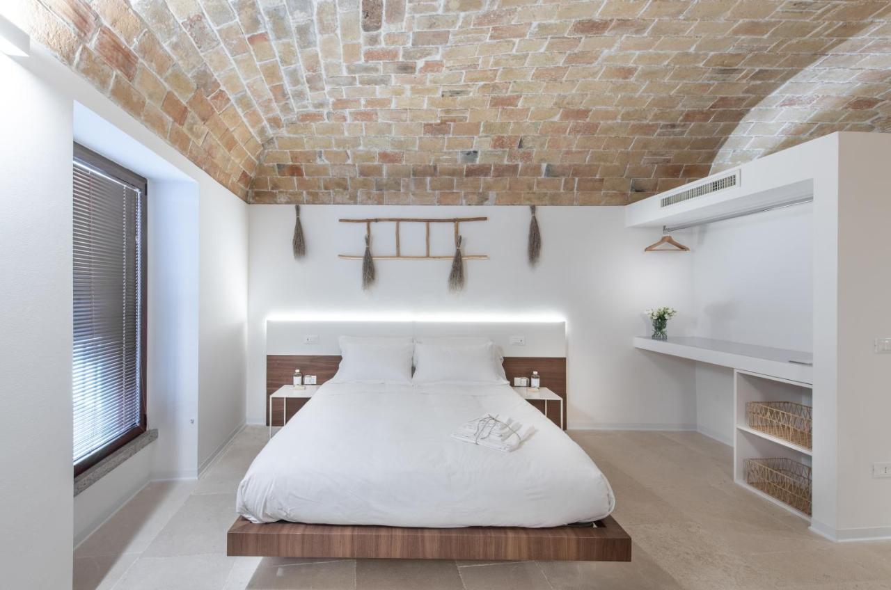 Borgo Baccile By Vini Fantini Hotel Crecchio Exterior photo