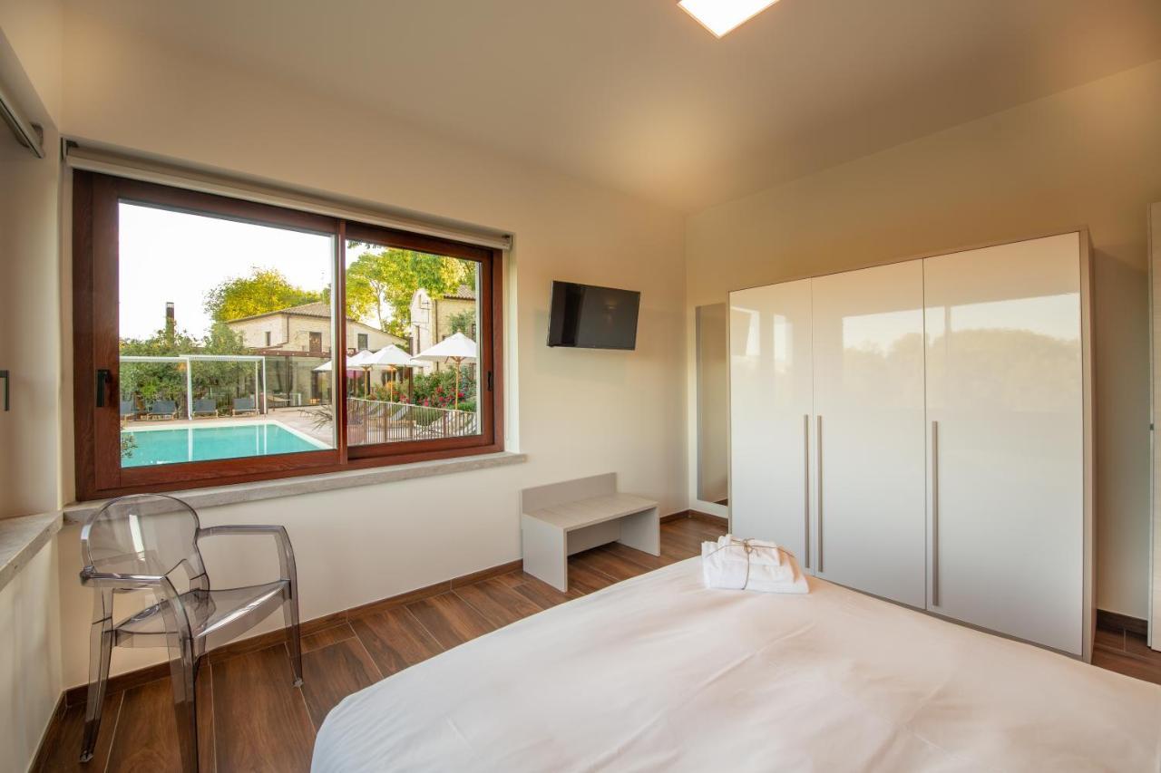 Borgo Baccile By Vini Fantini Hotel Crecchio Exterior photo