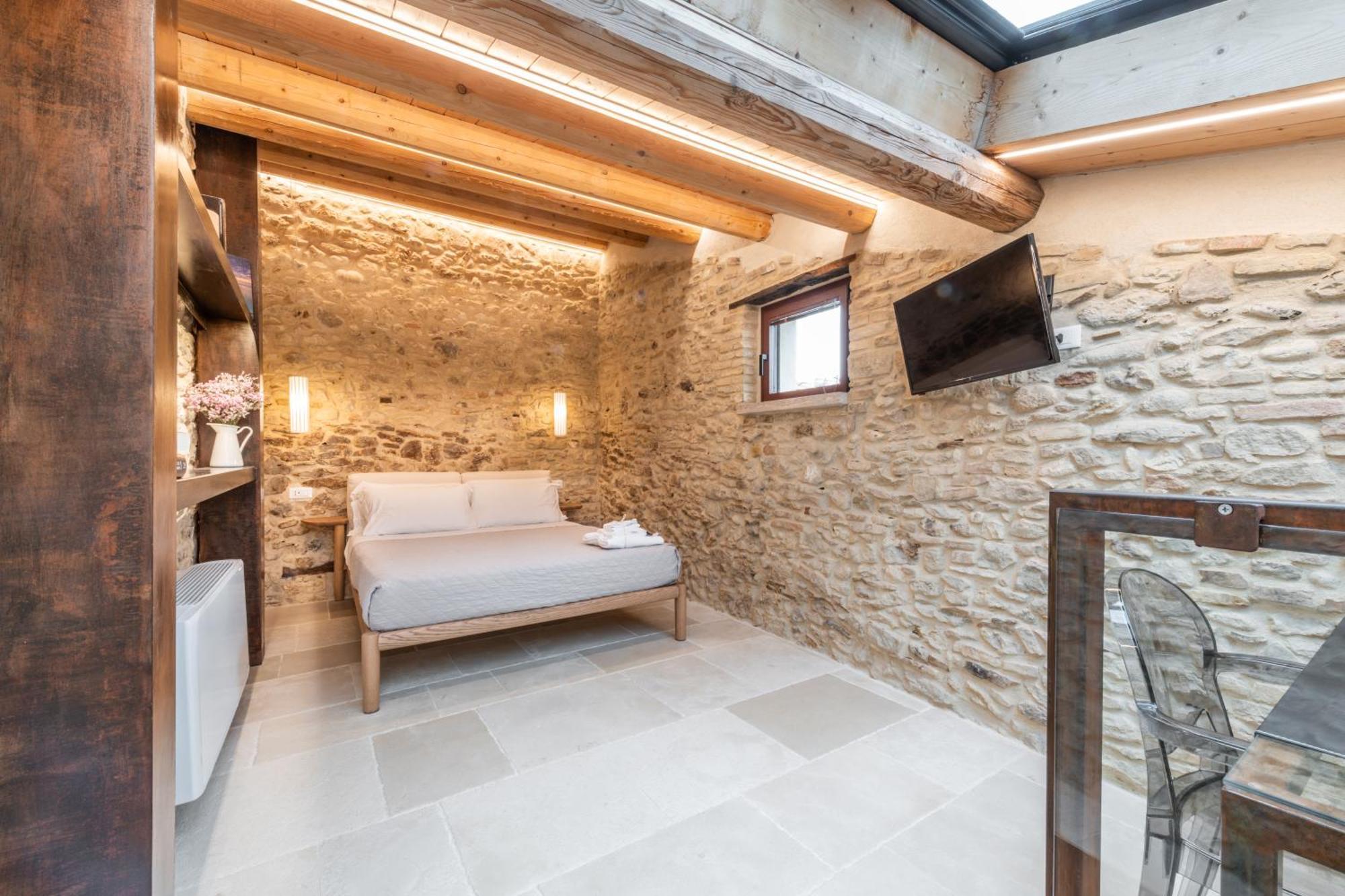 Borgo Baccile By Vini Fantini Hotel Crecchio Exterior photo